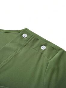 SHEIN TaskFit 實色V領短袖上衣和褲子套裝，帶口袋，醫務人員制服專用 - 綠色 - 查看 13