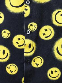 SHEIN 男童2入組黑色時尚休閒趨勢可愛表情印花牛仔襯衫頂部和鬆身牛仔彈性腰短褲，舒適寬鬆牛仔短褲，兒童服裝男童適用於度假和日常穿著，開學季服裝