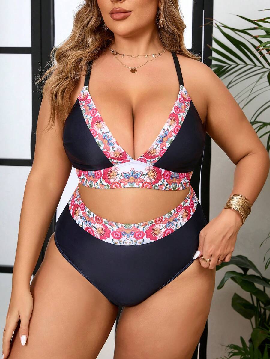 SHEIN Swim Curve 大尺寸印花拼接比基尼套裝，內含胸罩和泳衣，適合假日旅遊 - 黑色 - 查看 1
