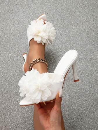 Fashionabla vita högklackade damsandaler med tunna klackar, peeptoe, halkskyddad sula, lämplig för vårens/sommarens bröllop och fester
