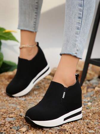 Fall/Winter Women Wearing Black Sports Shoes, Outdoor Fashion Shoes With Thickened Soles, Small Sloping Heel Casual Women's Shoes, Loafers, Elastic Band Design Women's Sports Shoes, Outdoor Vacation Women's Sports Shoes,Sneakers For Women