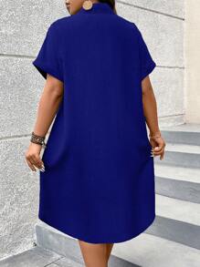 Linhara CURVE Đầm Maxi Tay Ngắn Cổ Gập Cài Nút Phía Trước Màu Trơn Size Lớn Mùa Hè Cho Nữ - Xanh đậm - Xem 2