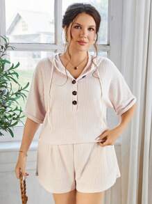 SHEIN LUNE Plus Size Simple Drawstring Hooded Short Sleeve Top And Shorts Set With Single-Breasted Clasp