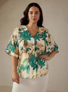Aveloria Rosie Random Printed V-Neck Short Sleeve Holiday Style Shirt