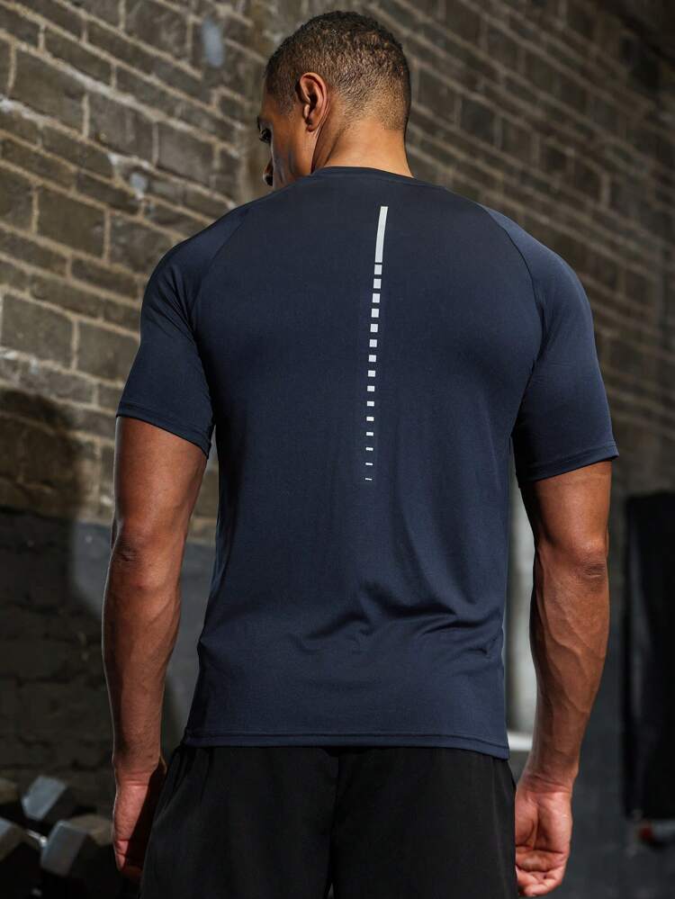 Boyfriend Style Men's Fashionable Slim Fit Comfortable & Breathable Sports Tank Top For Summer