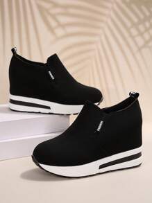 Women Wearing Black Sports Shoes, Outdoor Fashion Shoes With Thickened Soles, Small Sloping Heel Casual Women's Shoes, Loafers, Elastic Band Design Women's Sports Shoes, Outdoor Vacation Women's Sports Shoes
