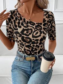 SHEIN Clasi Camiseta ajustada de mujer con cuello asimétrico y unicolor