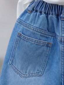 SHEIN 年輕男孩2入組休閒時尚簡約舒適清爽百搭白色短袖上衣配藍色寬鬆舒適清爽破洞磨邊設計牛仔短褲，適用於度假和日常穿著 - 藍白色 - 查看 3