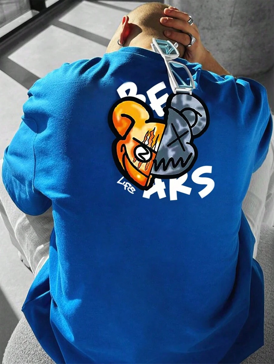 Manfinity Roghcode Men Plus Cartoon & Letter Graphic Drop Shoulder Tee - Blue - View 1