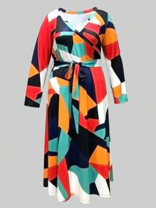 SHEIN Slayr Vestido de talla grande con estampado floral, escote en V y corte envolvente con cruzado en la parte delantera y cinturón en la cintura, casual de verano, largo - Multicolor - Ver 6