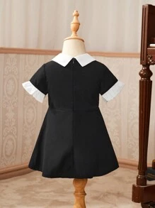 SHEIN 2024 Neue elegante und stilvolle Baby Mädchen Farbblock Kurzarmkleid mit Umlegekragen für den Sommer