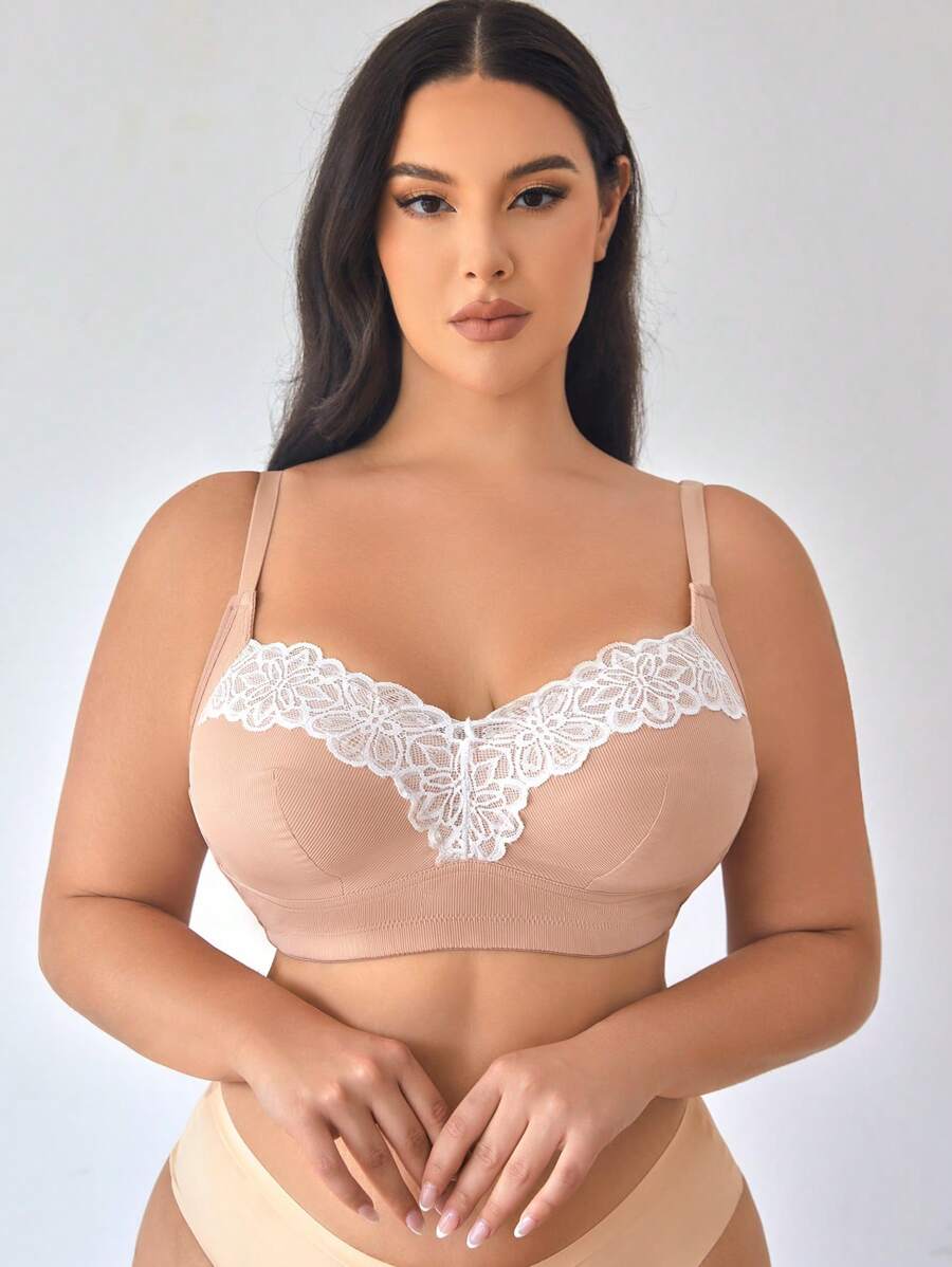 DesireSculpt Plus Size Women's Lace Patchwork Wireless Bra, 1pc