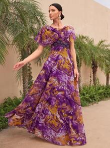 UNITHORSE Random Cut Floral Pattern Batwing Sleeve Dress With Waist Beading And Embroidery, Elegant And Sophisticated With A High-End Flair