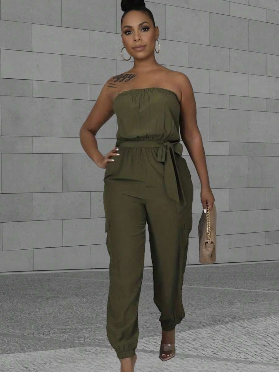 BamGleam Einfarbiges Trägerloses Jumpsuit Mit Geraffter Taille Und Knöchel Manschetten