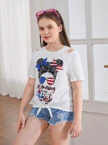 SHEIN Camiseta informal con cuello redondo para niña preadolescente de talla extendida con patrón de dibujos animados y huecos en la parte delantera