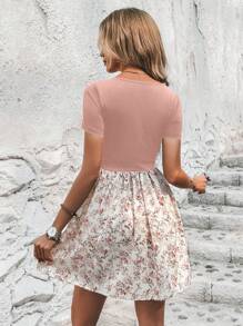 SHEIN Clasi 女士夏季假日拼接碎花圓領短袖休閒連衣裙