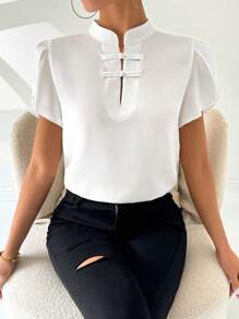 SHEIN Clasi Chemise d'été simple au style chinois avec boutons, manches à fleurs et pétales pour tenues de fête et vacances pour femmes - Blanc - Voir 8