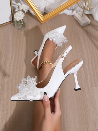 حذاء كعب منخفض بكعب هرمي مزين بخرز معدني لموسم الخريف/الشتاء 2025 للنساء، أحذية زفاف بيضاء أنيقة للاستخدام الخارجي