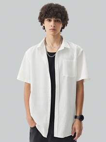 Manfinity EZcore Solid Color Button-Front Short Sleeve Shirt With Pocket For Summer Leisure