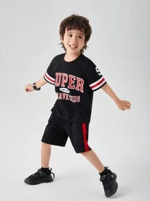 2-teiliges Set aus sportlichem, locker sitzendem Rundhals-T-Shirt mit mehrfarbigem Buchstabendruck und lässigen Shorts für Jungen. Geeignet für den Alltag und Sportausflüge., Drop Shoulder