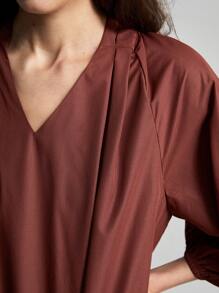 Ontre Solid Color V-neck Lantern Sleeve Loose Fit Dress - Redwood - View 9