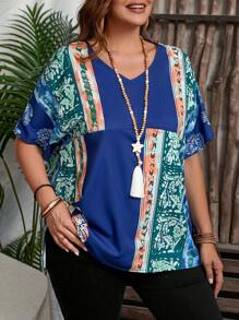 EMERY ROSE Plus Size Women's Loose Fit V-Neck Patchwork Printed Summer Shirt - Multicolor - View 4