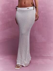 MISSGUIDED Metal Logo Label Embellished Crochet Knit Mesh Mermaid Hem Maxi Skirt Winter Wear - White - View 1