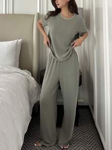 DAZY Plain And Fine Striped Texture Homewear Set Pajama - Army Green - View 4