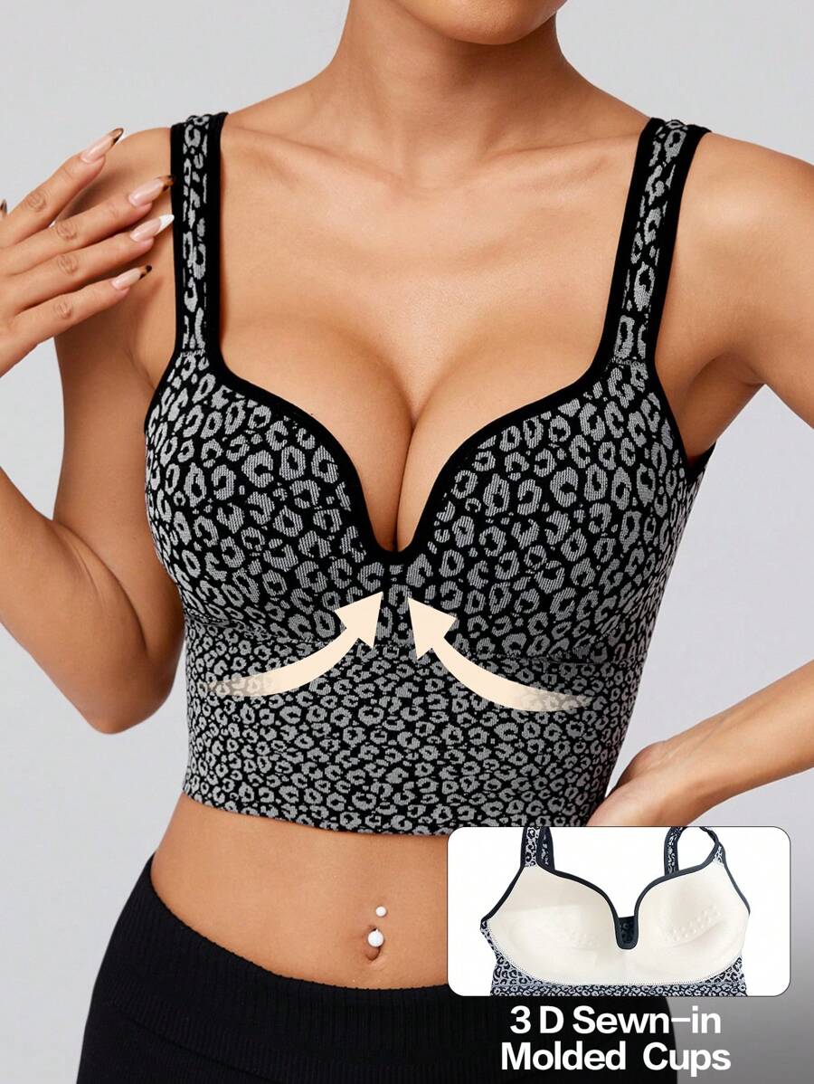 Easithlete Fashionable Jacquard Leopard Print Sports Bra - Black and White - View 1