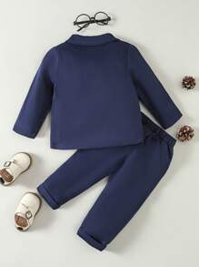 SHEIN 男婴绅士西装套装，长袖夹克和裤子，时尚适合生日派对、晚会、婚礼、洗礼、宝宝的第一个母亲节、家庭套装（不包括衬衫） - 藏蓝色 - 查看 2