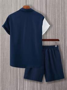 Manfinity Homme Bộ Áo Sơ Mi Nam In Hình Ngẫu Nhiên Và Quần Short Màu Trơn - Nhiều màu - Xem 2