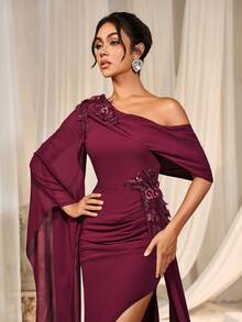 Faeriesty Váy đầm họa tiết hoa cổ xẻ tà bất đối xứng - Màu Đỏ Sâu - Xem 4