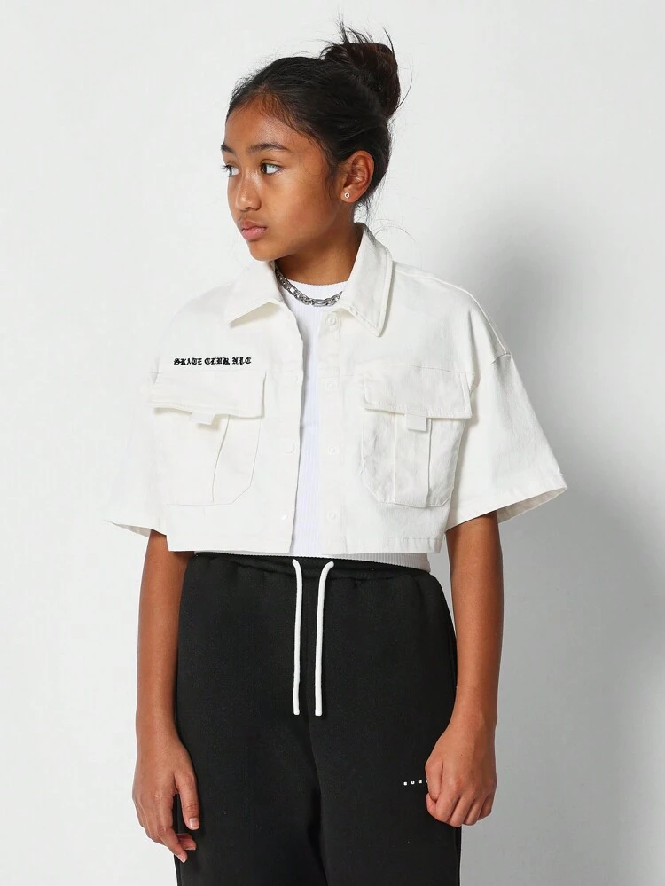 Camicia crop fit con disegno ricamato per ragazze pre-adolescenti