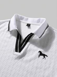 Claim Dot 男士條紋馬印花短袖休閒Polo衫，夏季辦公室和休閒穿著 - 白色 - 查看 6