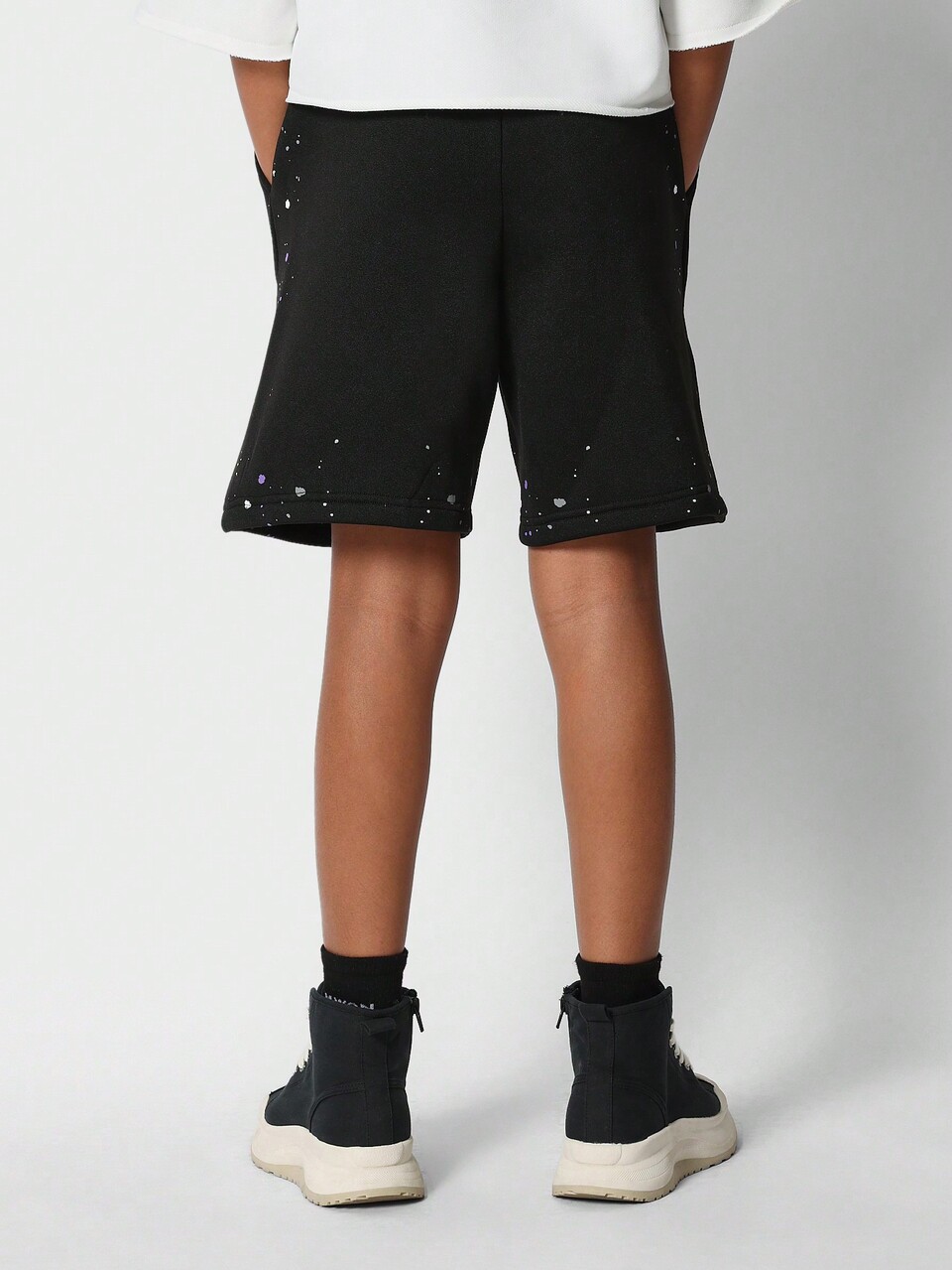 Tween Girls Bermuda Short With Number And Paint Print