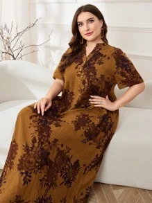 Al Najma 大尺碼優雅花卉印花分叉領長裙，適用於春/夏季