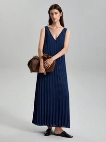 Ontre 女性v領百褶裙連身裙