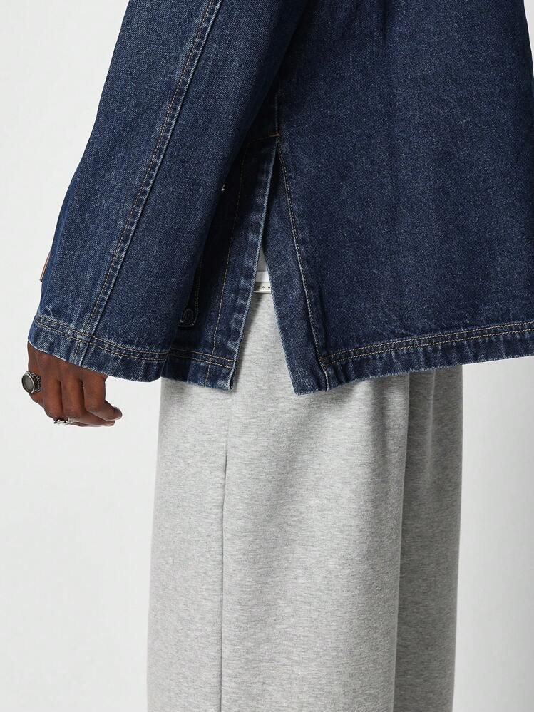 Áo sơ mi denim dáng dài Boxy Fit có túi vá - Màu xanh lam - Xem 4