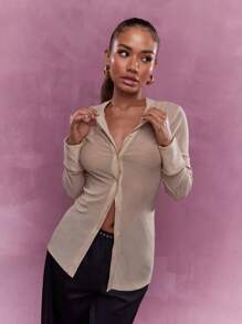 MISSGUIDED Camisa de manga larga con botones, cuello redondo y brillo transparente - Dorado - Ver 1