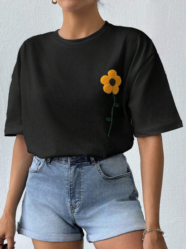 Weißes T-Shirt mit Stickerei-Detail