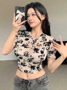 DAZY Women's Simple Daily Sheer Floral Short Sleeve Top Going Out Tops Summer,Crop Tops Women - Beige - View 4