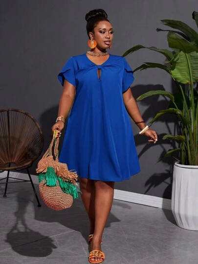 Truni 加大宽松绿色 A 字形连衣裙，带扭结细节，非弹性平纹编织，度假/休闲风格，加大码