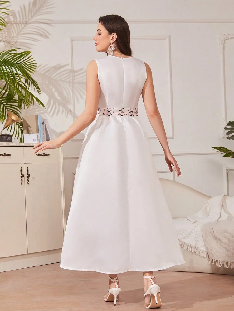 Summer Women's Geometric Print Sleeveless Long Elegant Dress With Round Neckline