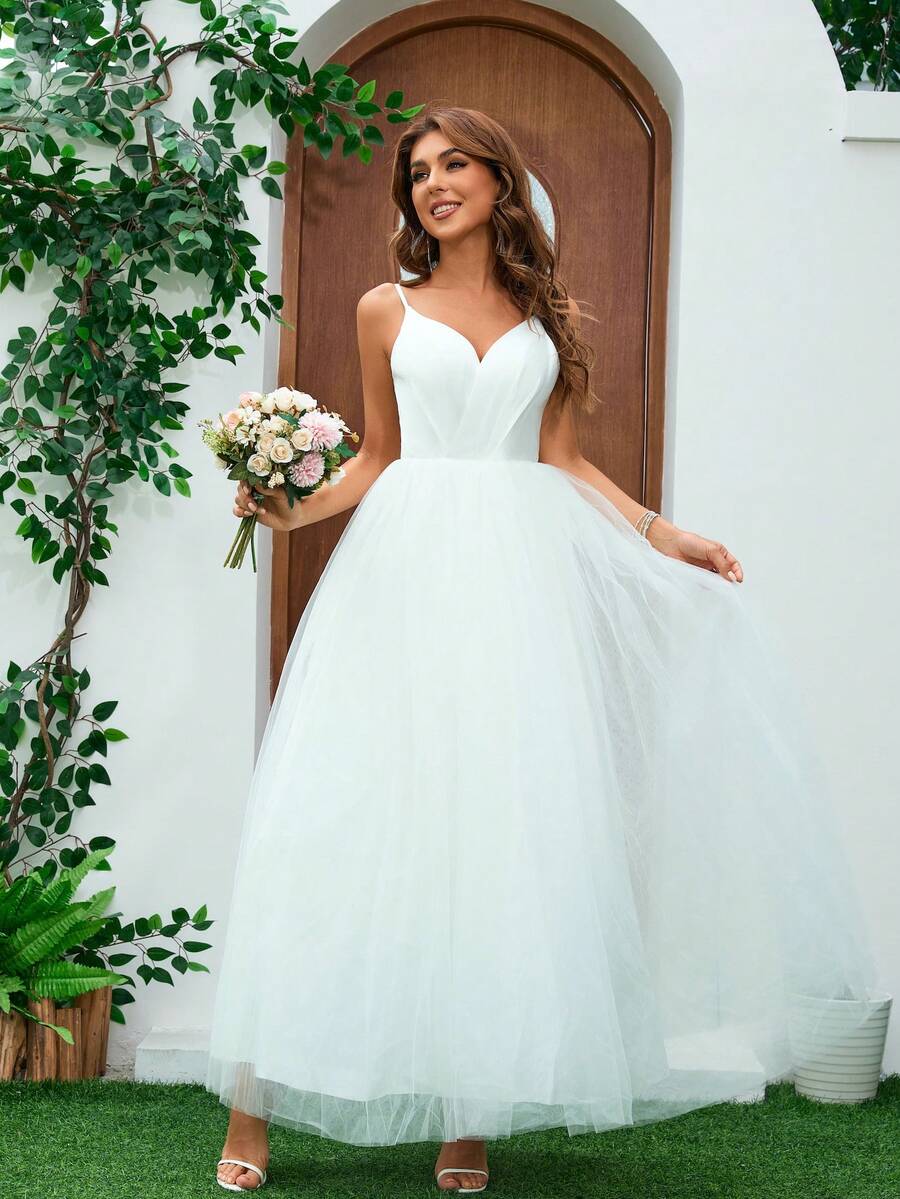 深 V 领缎面褶皱吊带连衣裙，网眼撞色，婚纱白色优雅新娘礼服 - 白色 - 查看 1