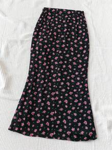 Soleia 夏日浪漫乡村黑色背景彩色花卉编织印花松紧腰抽绳打结高开衩下午茶派对度假裙 - 彩色 - 查看 2