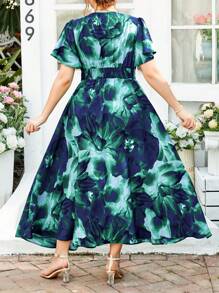 SHEIN Clasi 大码女式随机印花短袖扎染连衣裙长款女装 - 彩色 - 查看 3