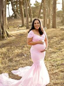 Maternity Chiffon Dress With Flowy Hem, Perfect For Photoshoot - Pink - View 5
