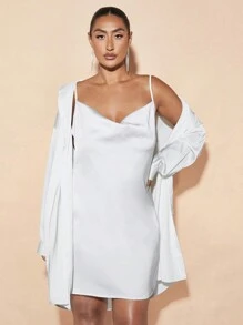 SHEIN BAE 大码约会、度假、闺蜜、派对、日常外出、白色长款宽松缎面衬衫和细肩带垂褶迷你太阳裙、长款衬衫和吊带裙两件套海滩女士连衣裙两件套服装 - 白色 - 查看 3