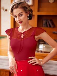 Vintamour Camiseta de manga acampanada con cuello redondo, panel de malla y lazo, ropa de verano, atuendos sexys para salir, blusa roja