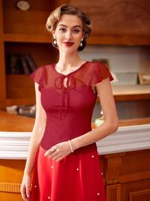 Vintamour Camiseta de manga acampanada con cuello redondo, panel de malla y lazo, ropa de verano, atuendos sexys para salir, blusa roja